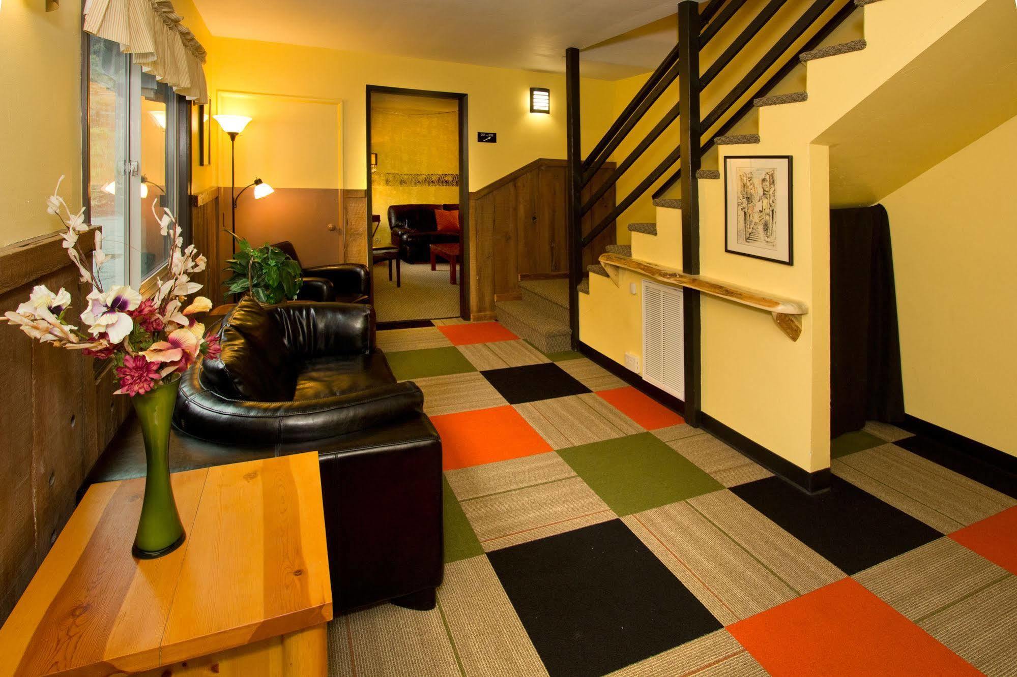 Moderne Hostel *
